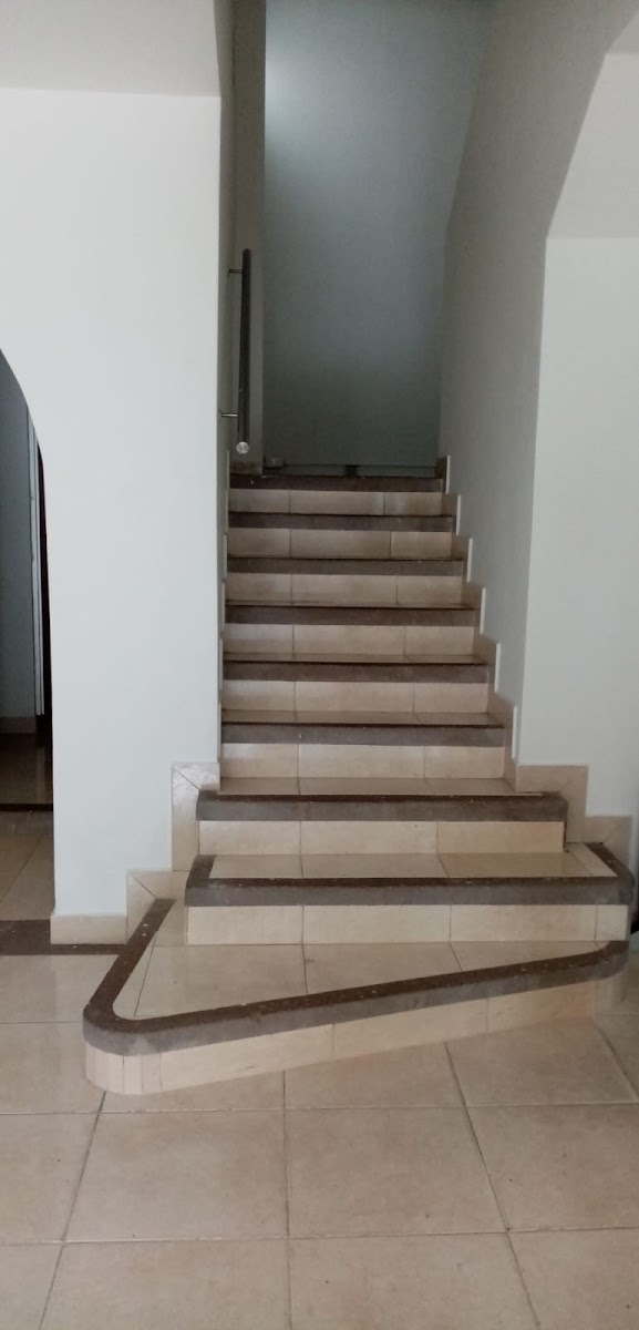 Oficina  en Arriendo - Centro, Pereira, 200,002 m² (foto 7) — CREBI