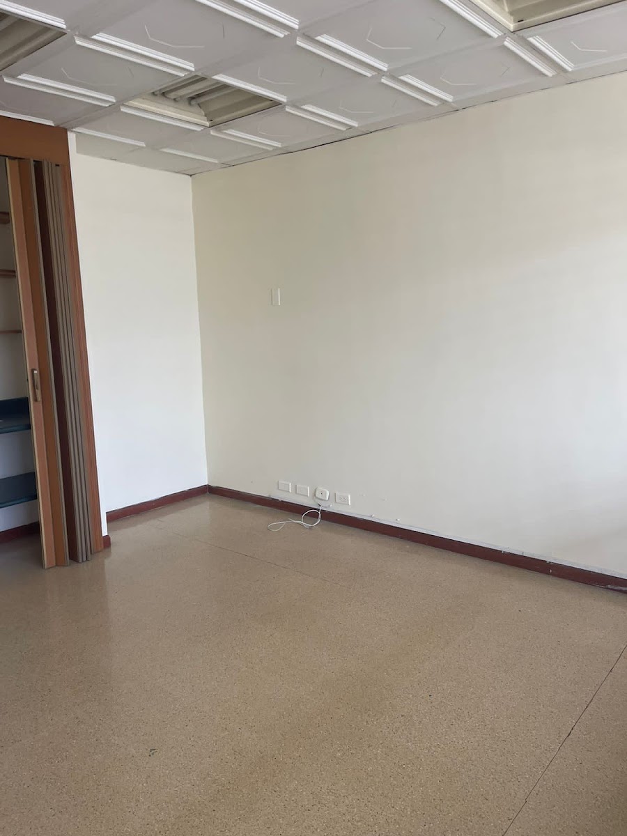 Oficina  en Venta - Centro, Pereira, 33,002 m² (foto 4) — CREBI