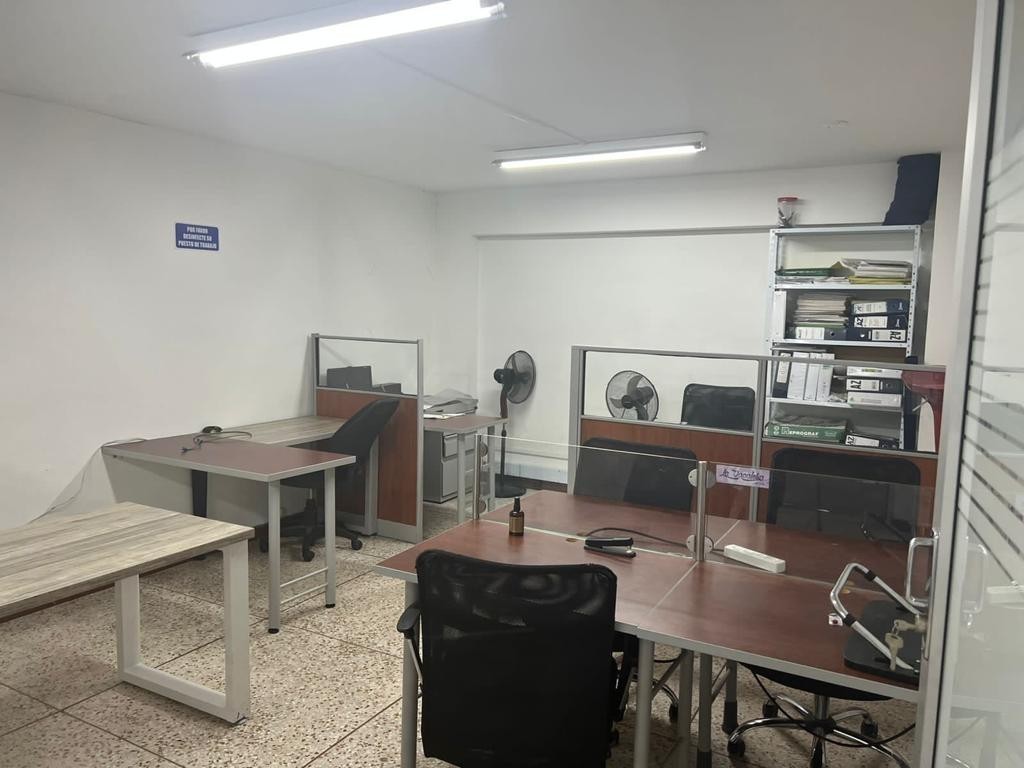 Oficina  en Venta - Centro, Pereira, 187,002 m² (foto 3) — CREBI