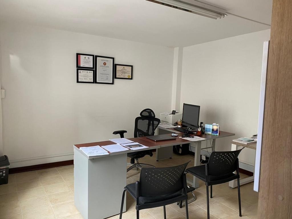 Oficina  en Venta - Centro, Pereira, 187,002 m² (foto 5) — CREBI