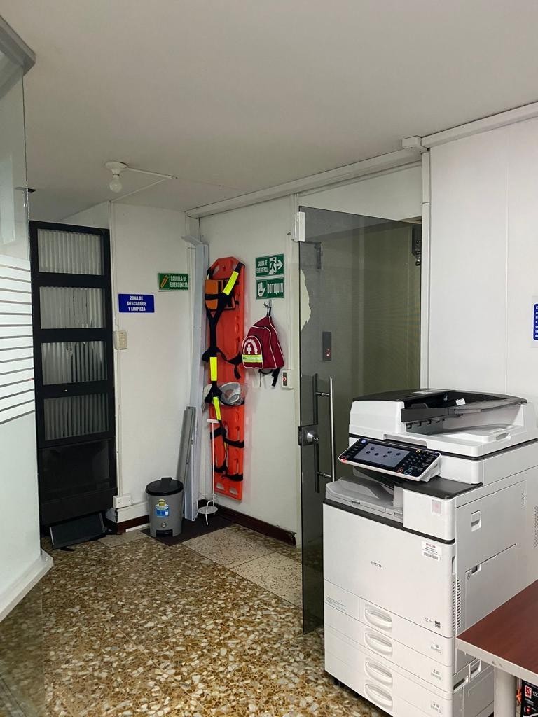 Oficina  en Venta - Centro, Pereira, 187,002 m² (foto 6) — CREBI