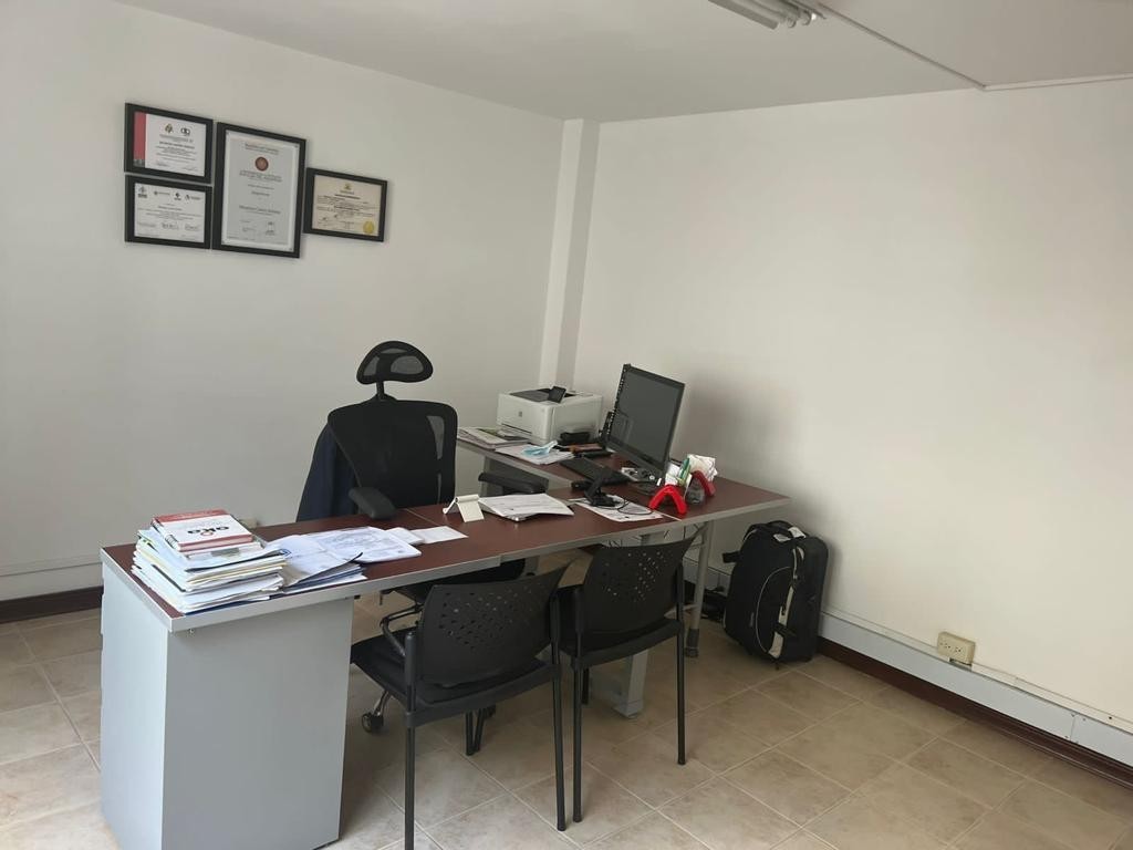 Oficina  en Venta - Centro, Pereira, 187,002 m² (foto 7) — CREBI