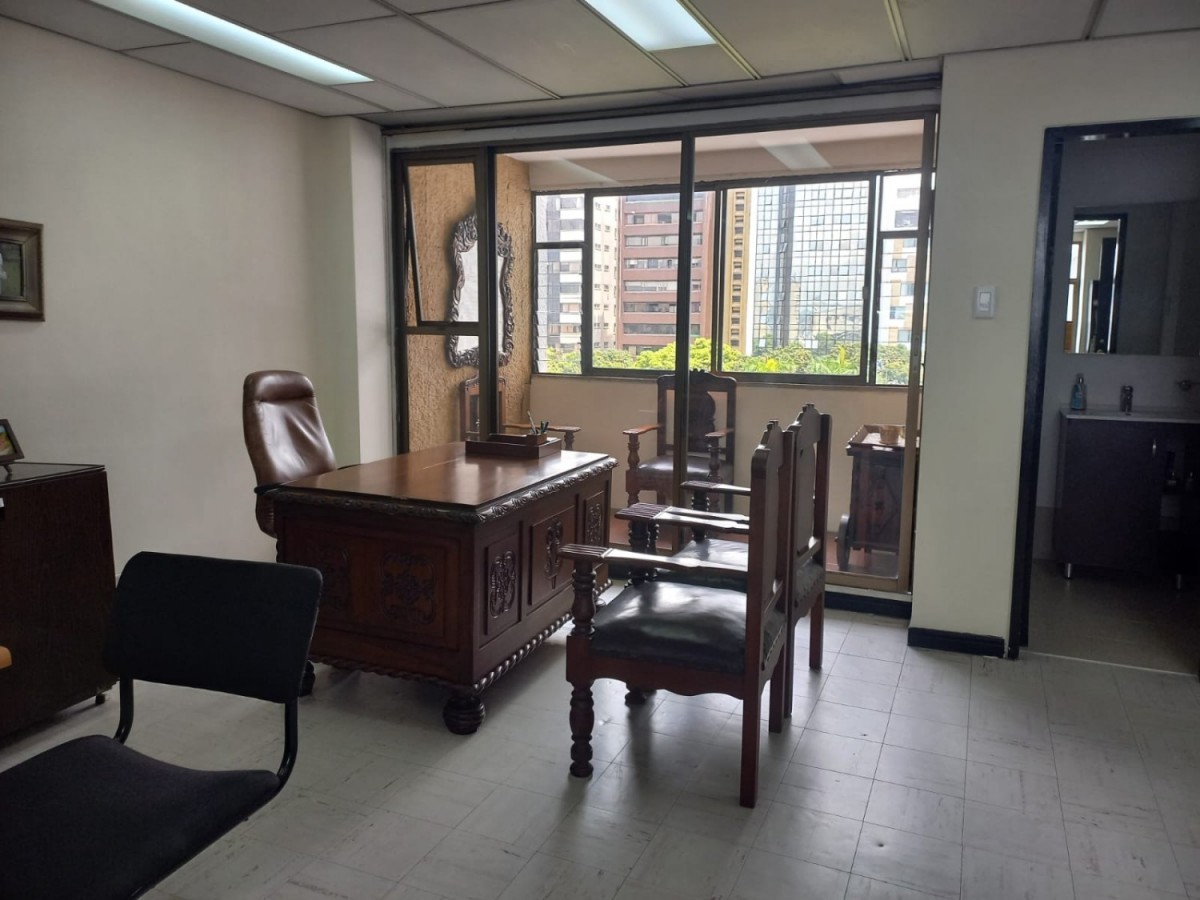 Oficina  en Venta - Centro, Pereira, 42,002 m² (foto 6) — CREBI