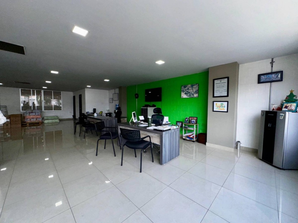 Oficina  en Arriendo - La Badea, Dosquebradas, 230,002 m² (foto 10) — CREBI