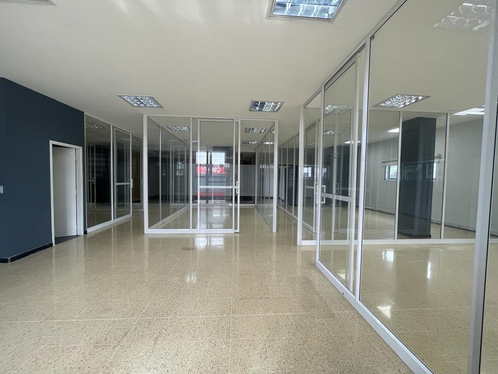 Oficina  en Arriendo - La Rebeca, Pereira, 400,002 m² (foto 6) — CREBI