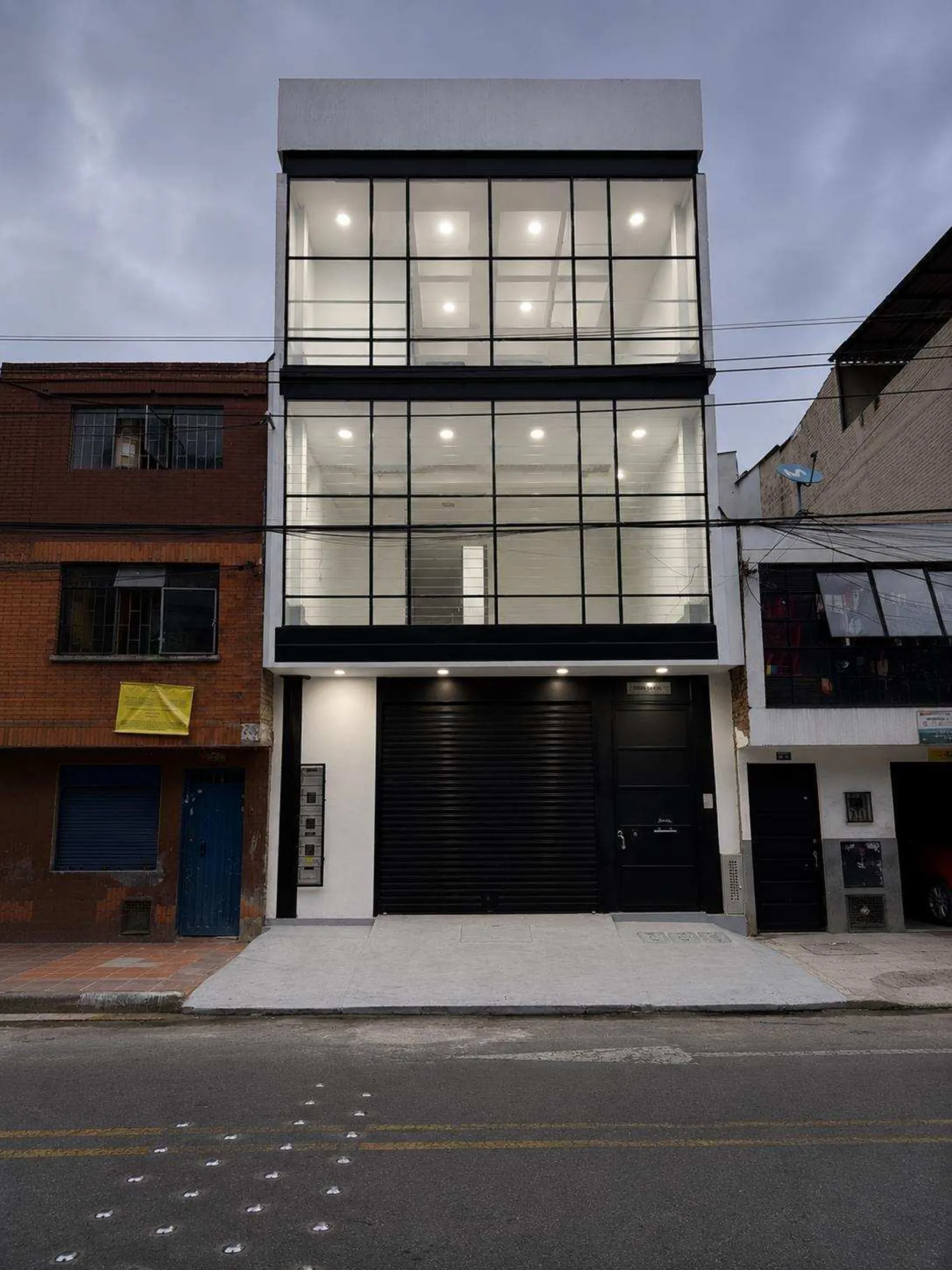 Local en Arriendo en 7 de Agosto, Bogotá, 192,0 m² — CREBI