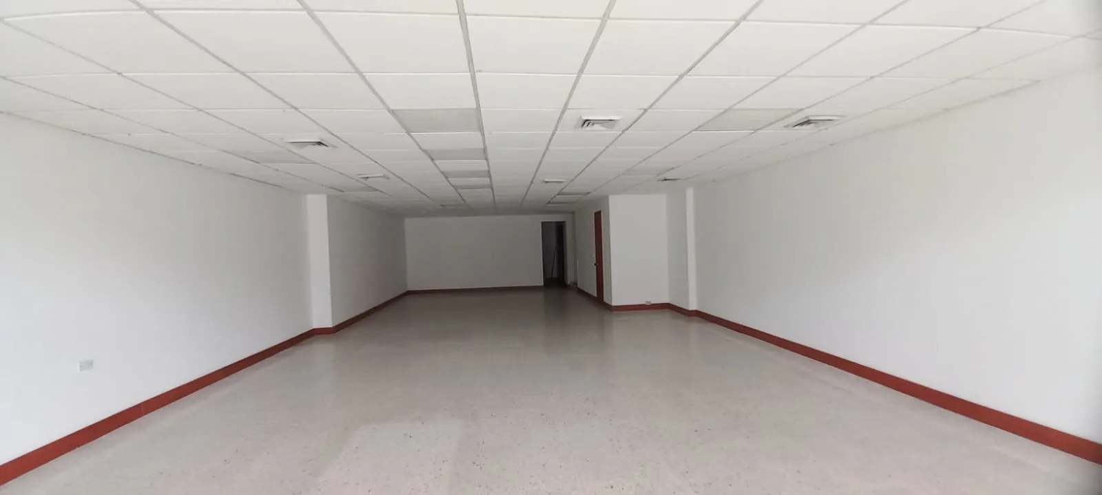 Local en Arriendo - Cali, Ciudad Capri Calle 13, 156,0 m² (foto 12) — CREBI