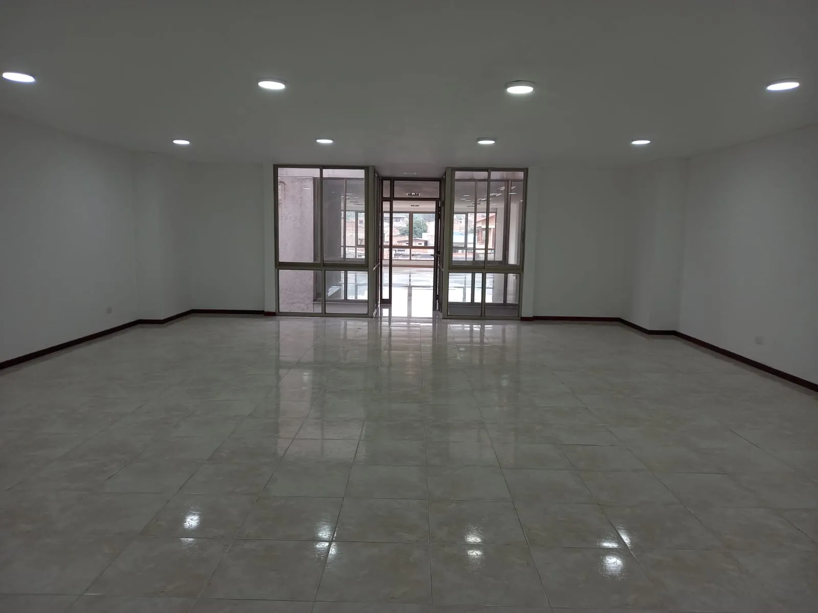 Edificio en Venta - Cali, Los Libertadores Carrera 19, 326,0 m² (foto 12) — CREBI