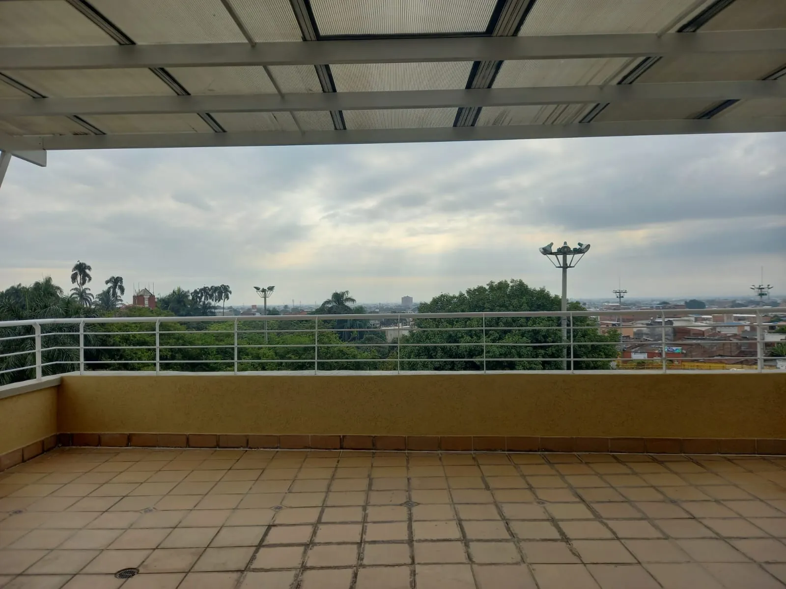 Edificio en Arriendo - Cali, Los Libertadores Carrera 19, 326,0 m² (foto 14) — CREBI
