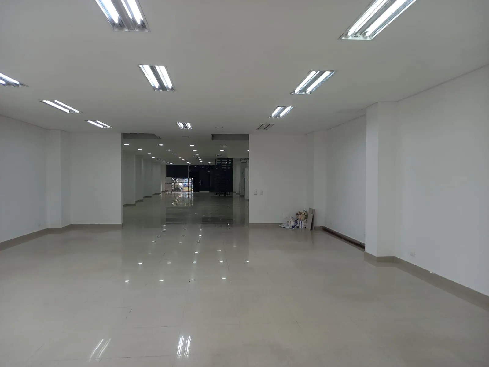 Edificio en Arriendo - Cali, Los Libertadores Carrera 19, 326,0 m² (foto 16) — CREBI