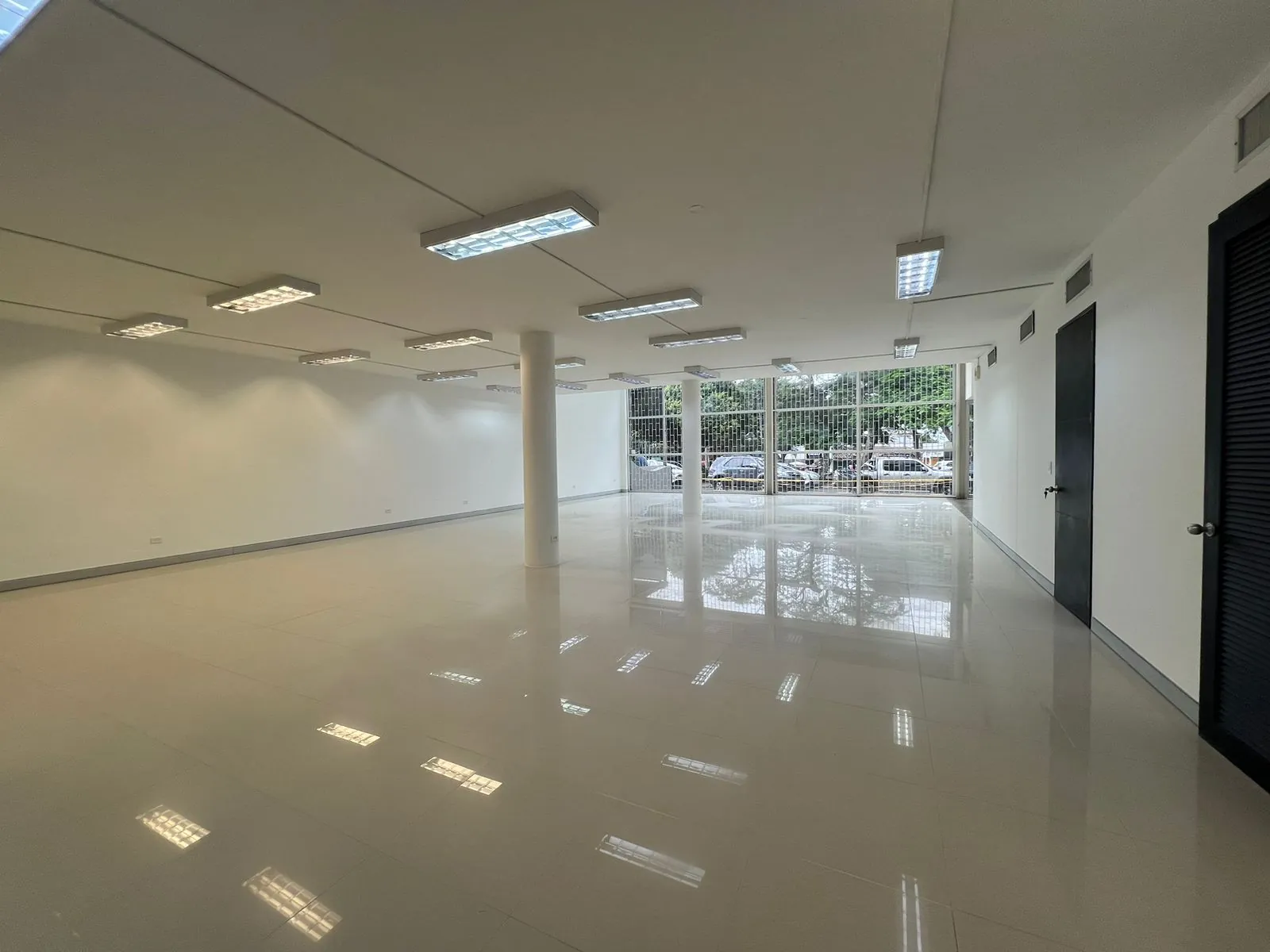Local en Arriendo - Cali, La Flora Avenida 6 Norte, 300,0 m² (foto 17) — CREBI