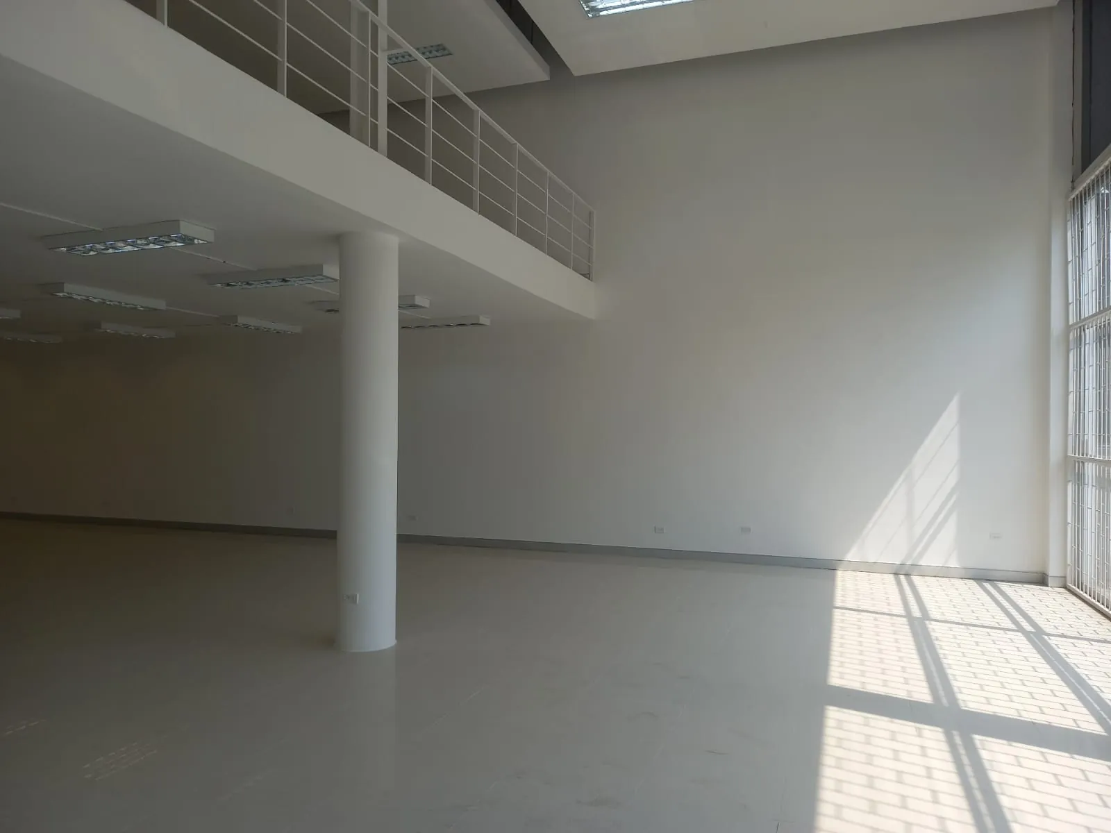 Local en Arriendo - Cali, La Flora Avenida 6 Norte, 300,0 m² (foto 25) — CREBI