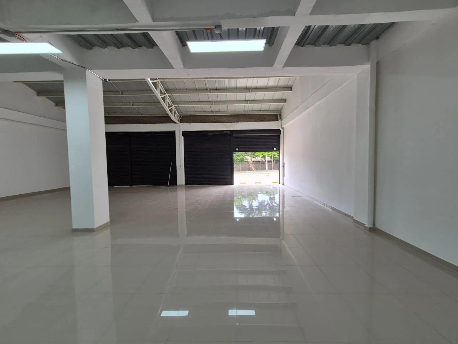 Local en Arriendo - Cali, Belisario Caicedo Calle 1, 200,0 m² (foto 6) — CREBI