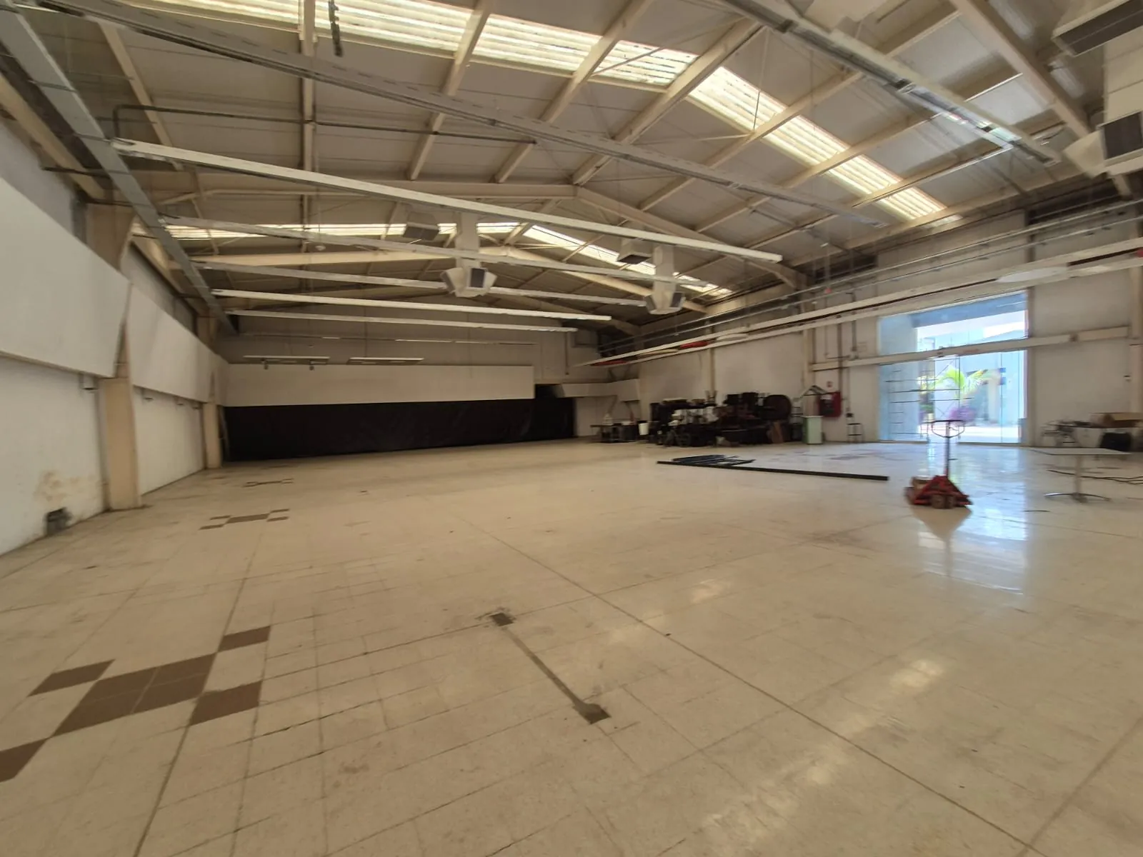 Local en Arriendo - Calle 10, Yumbo, Sur, Valle del Cauca, RAP Pacífico, 760050, Colombia, 1552,0 m² (foto 7) — CREBI