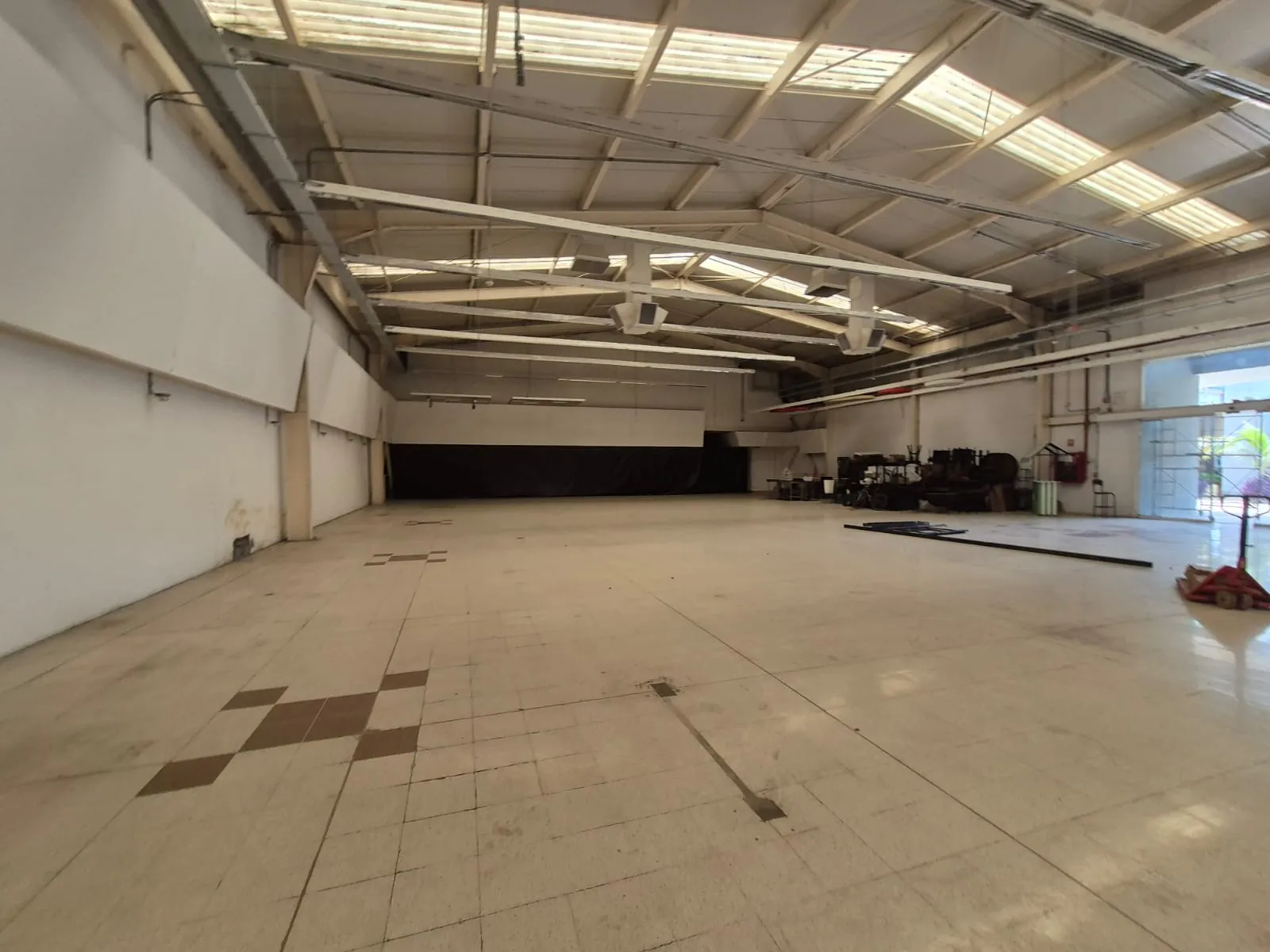 Local en Arriendo - Calle 10, Yumbo, Sur, Valle del Cauca, RAP Pacífico, 760050, Colombia, 1552,0 m² (foto 14) — CREBI