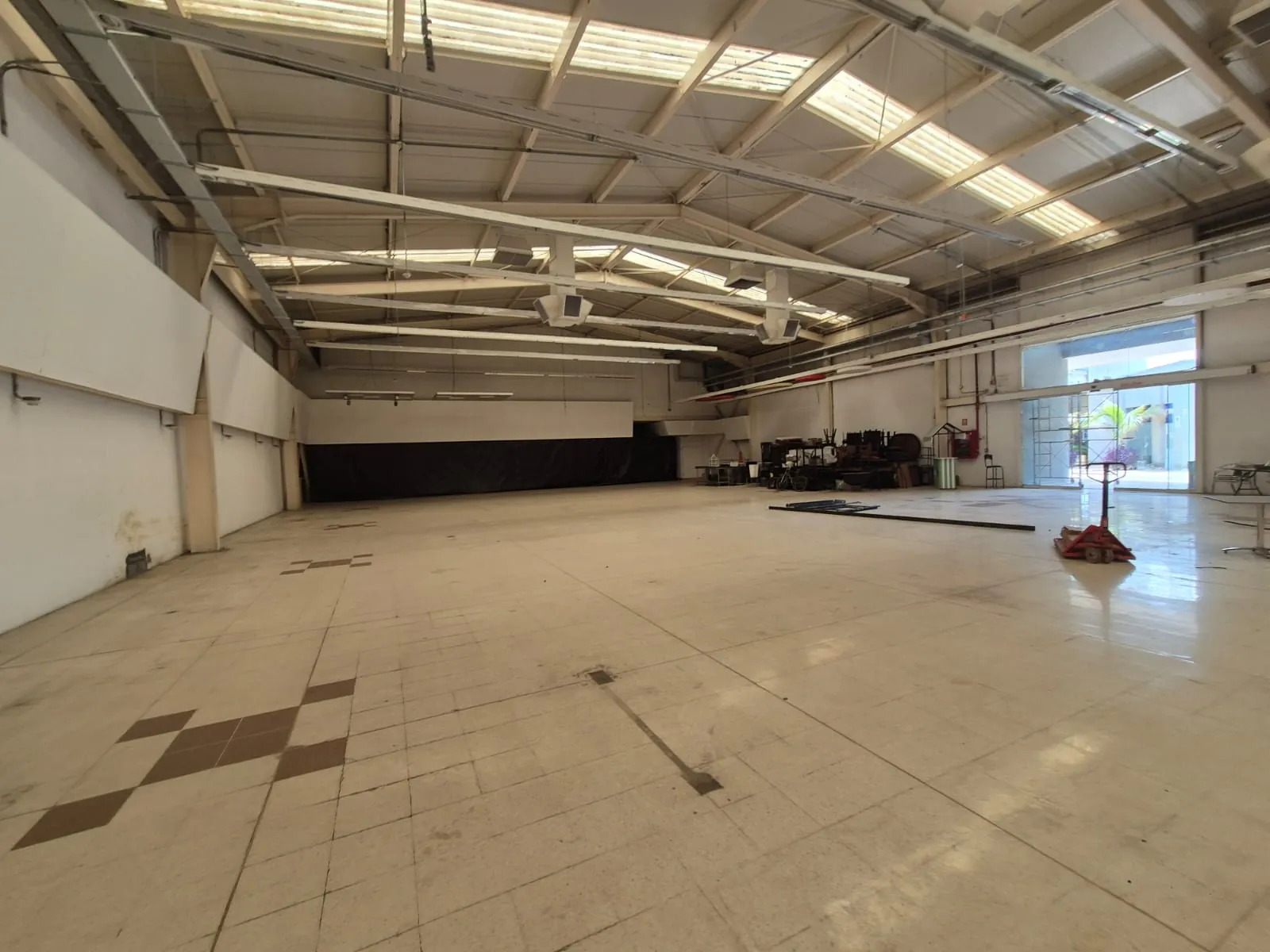 Local en Arriendo - Calle 10, Yumbo, Sur, Valle del Cauca, RAP Pacífico, 760050, Colombia, 1552,0 m² (foto 15) — CREBI