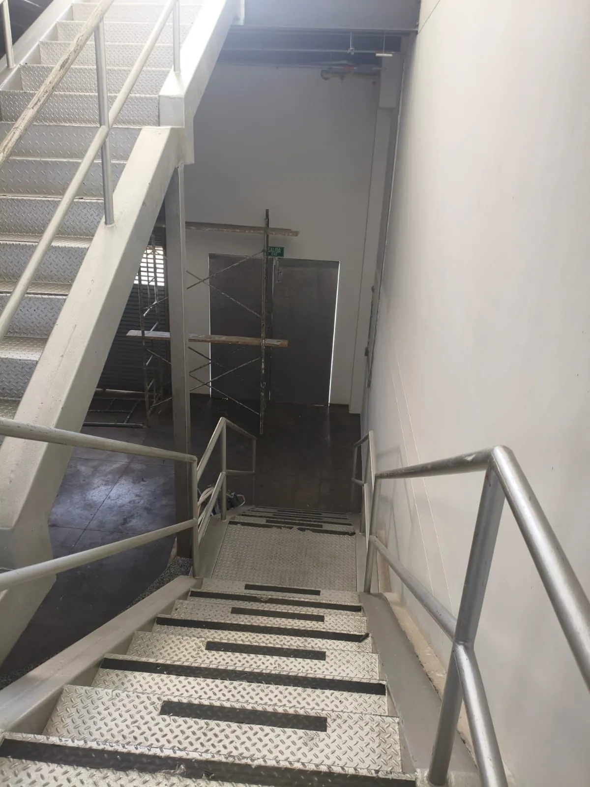 Local en Arriendo - Cali, El Bosque Calle 50 Norte, 586,0 m² (foto 4) — CREBI