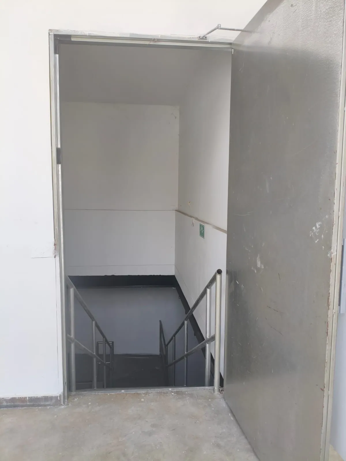 Local en Arriendo - Cali, El Bosque Calle 50 Norte, 586,0 m² (foto 5) — CREBI