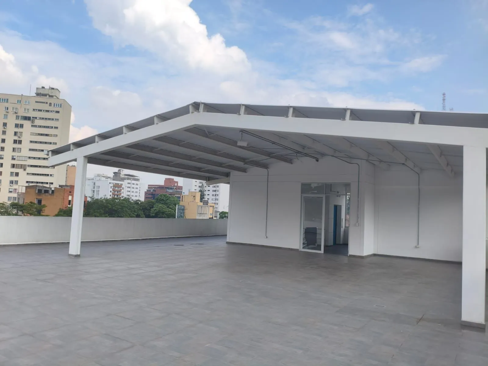 Local en Arriendo - Cali, El Bosque Calle 50 Norte, 543,0 m² (foto 2) — CREBI