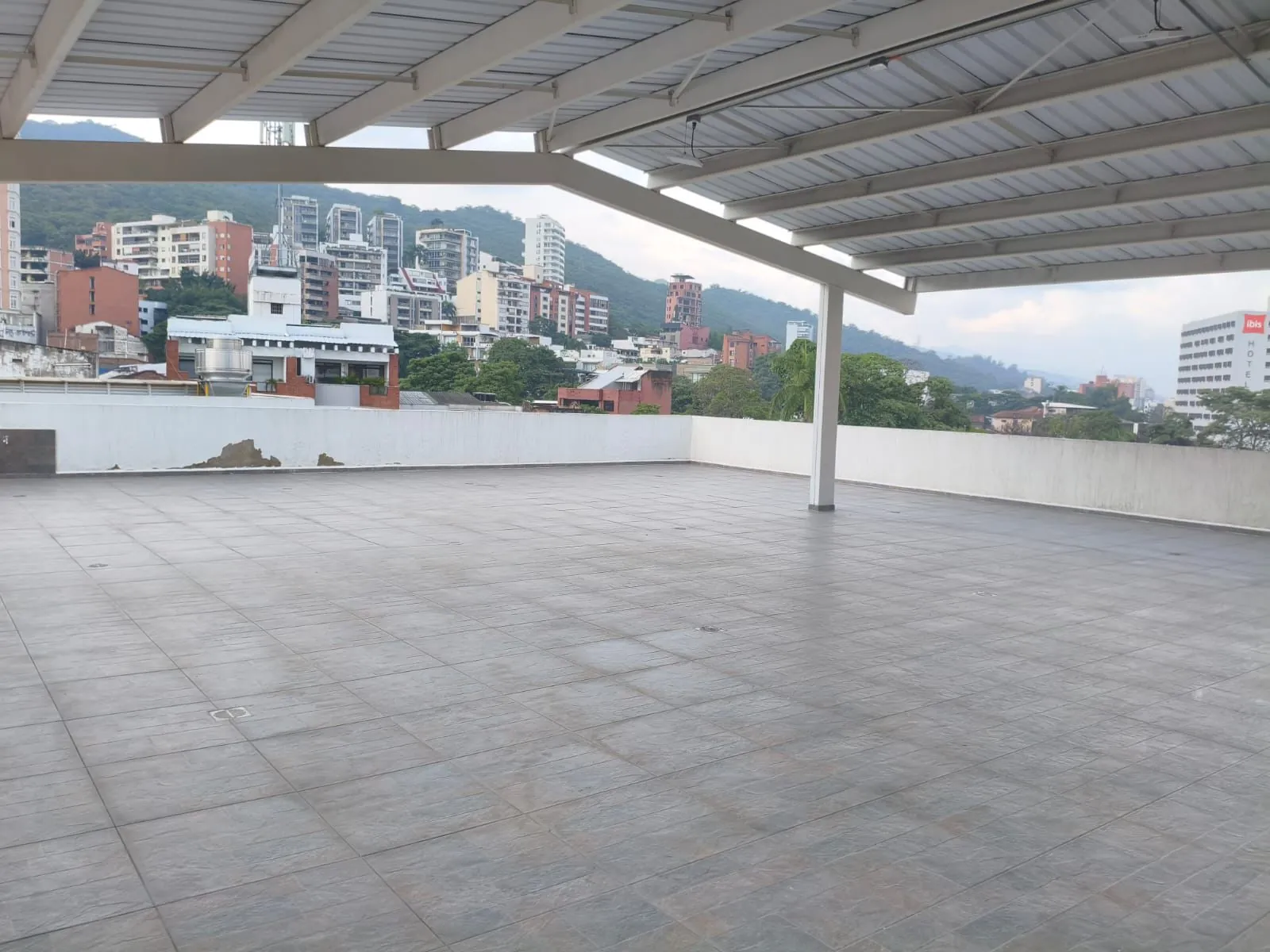 Local en Arriendo - Cali, El Bosque Calle 50 Norte, 543,0 m² (foto 3) — CREBI