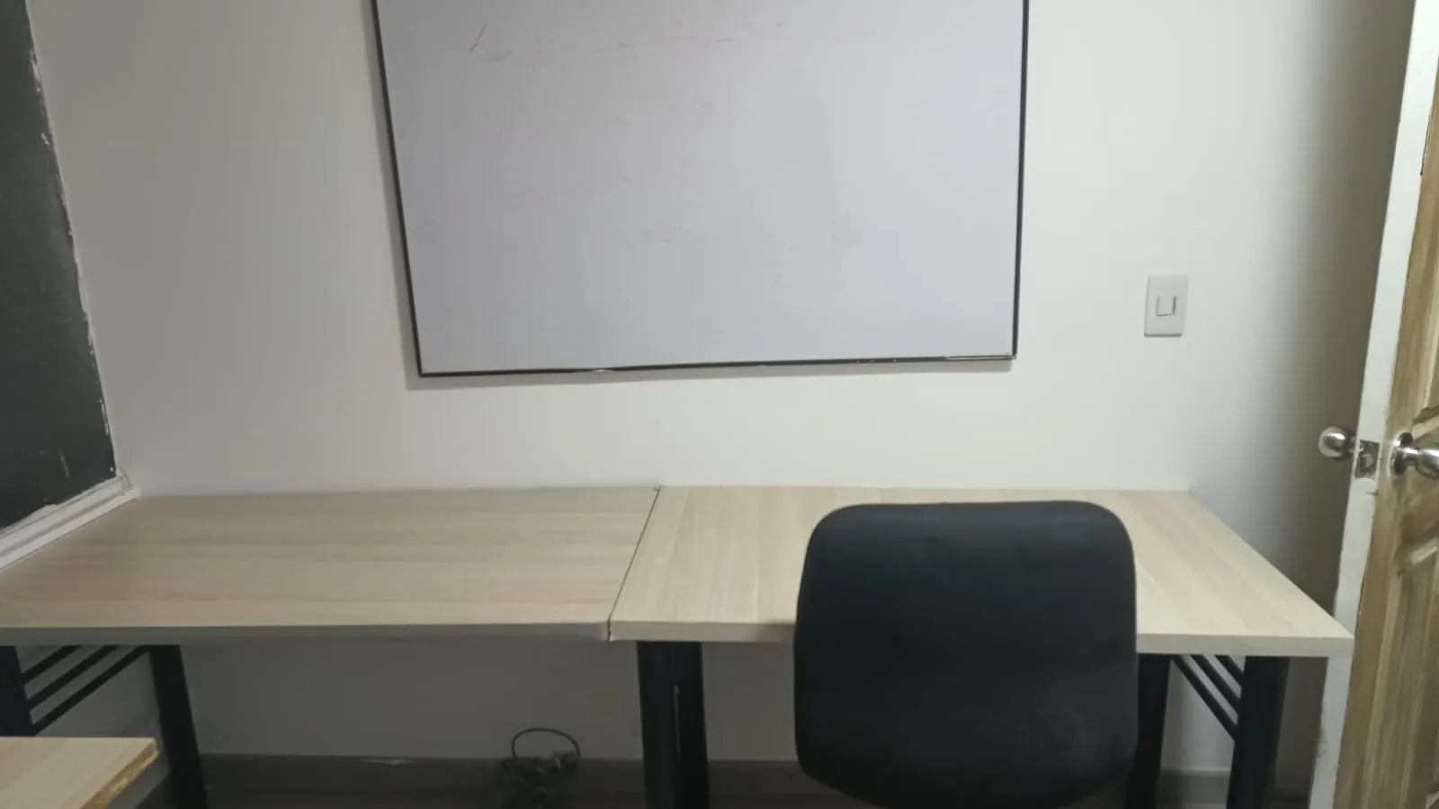 Oficina en Arriendo en UPZs de Bogotá, Bogotá ciudad, 12,0 m² (foto 3) — CREBI
