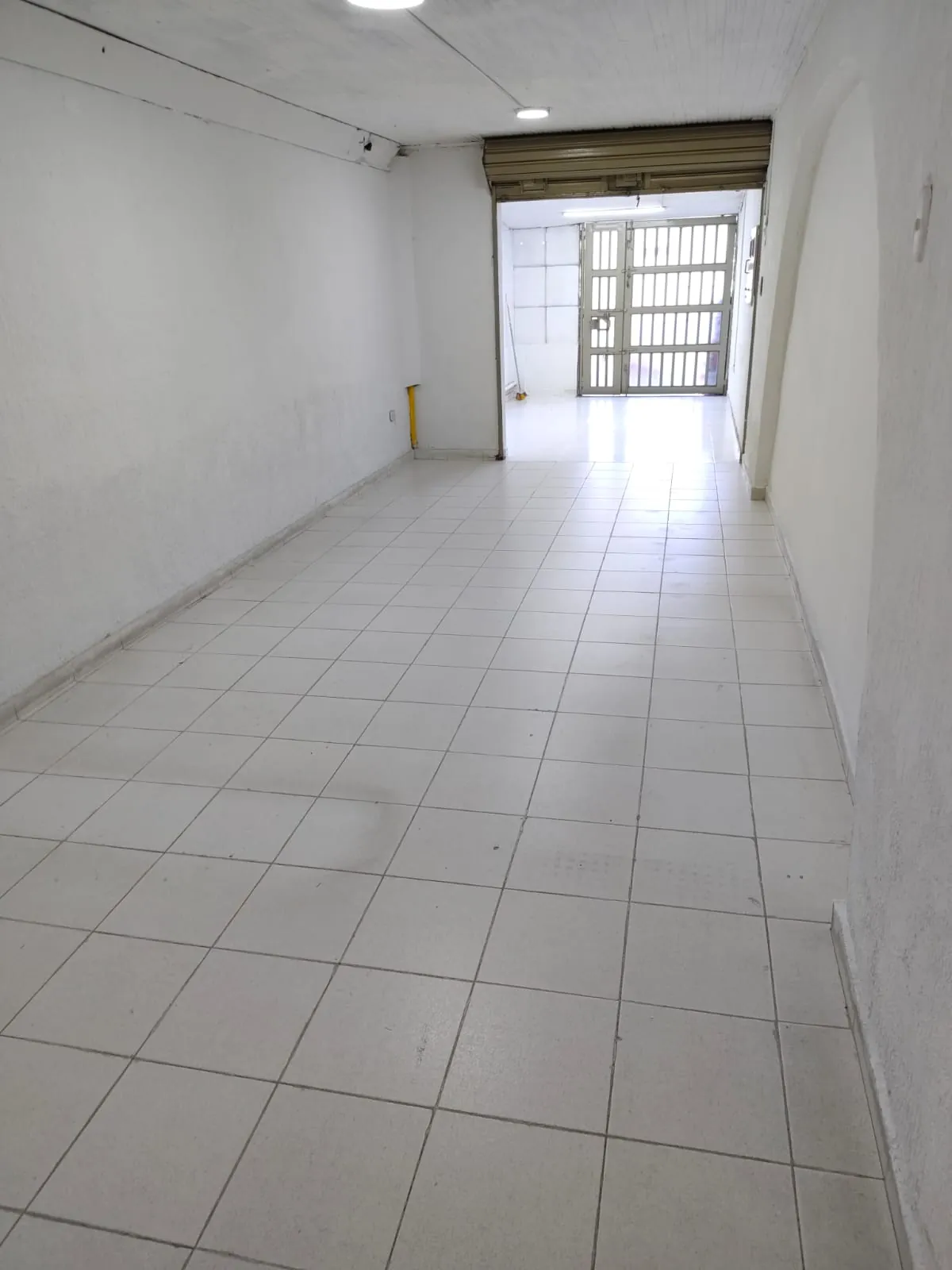 Local en Arriendo en Ciudad Kennedy Central, Bogotá ciudad, 100,0 m² — CREBI
