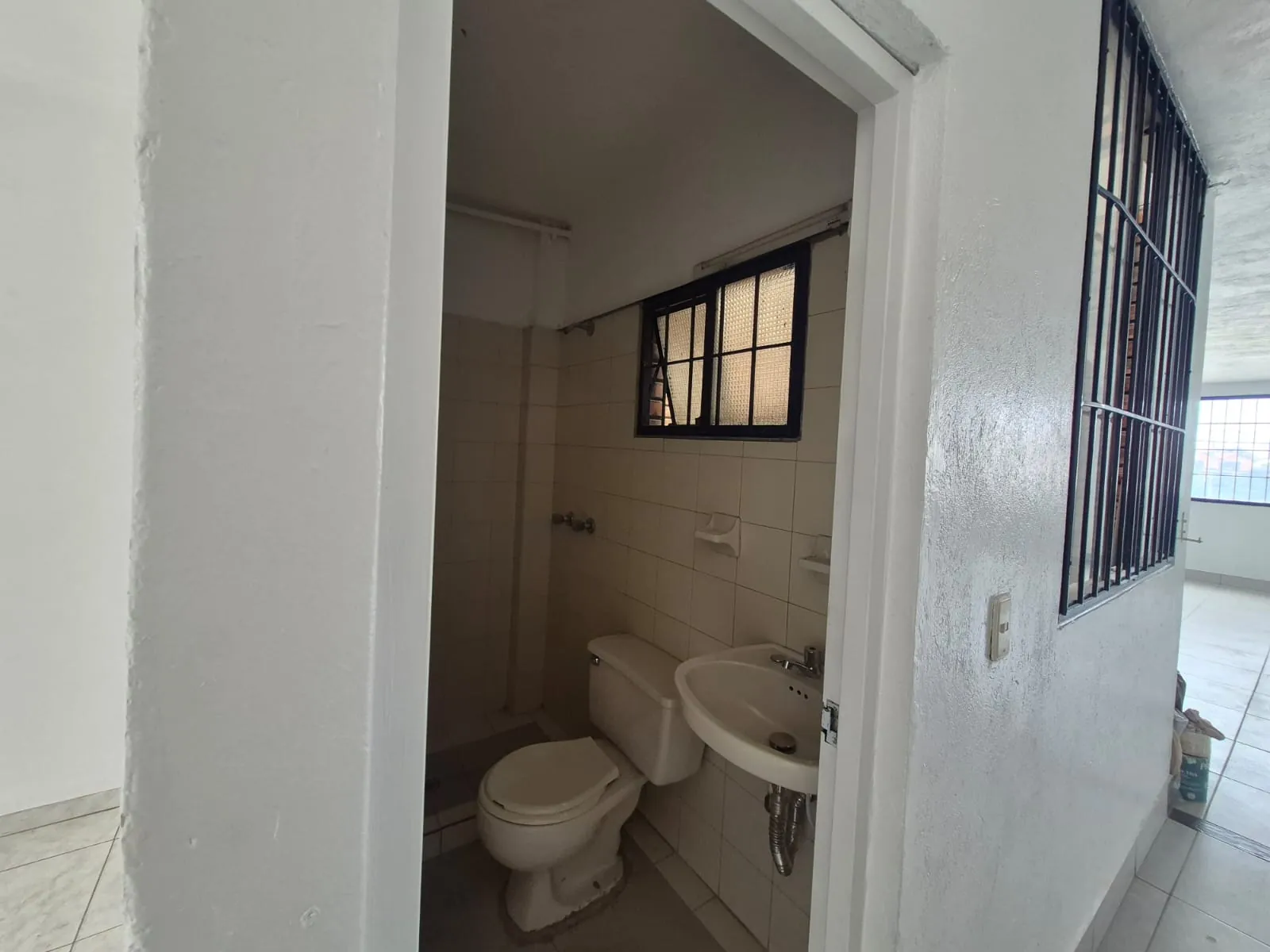 Local en Arriendo en Villa Mayor, Bogotá ciudad, 98,0 m² (foto 6) — CREBI