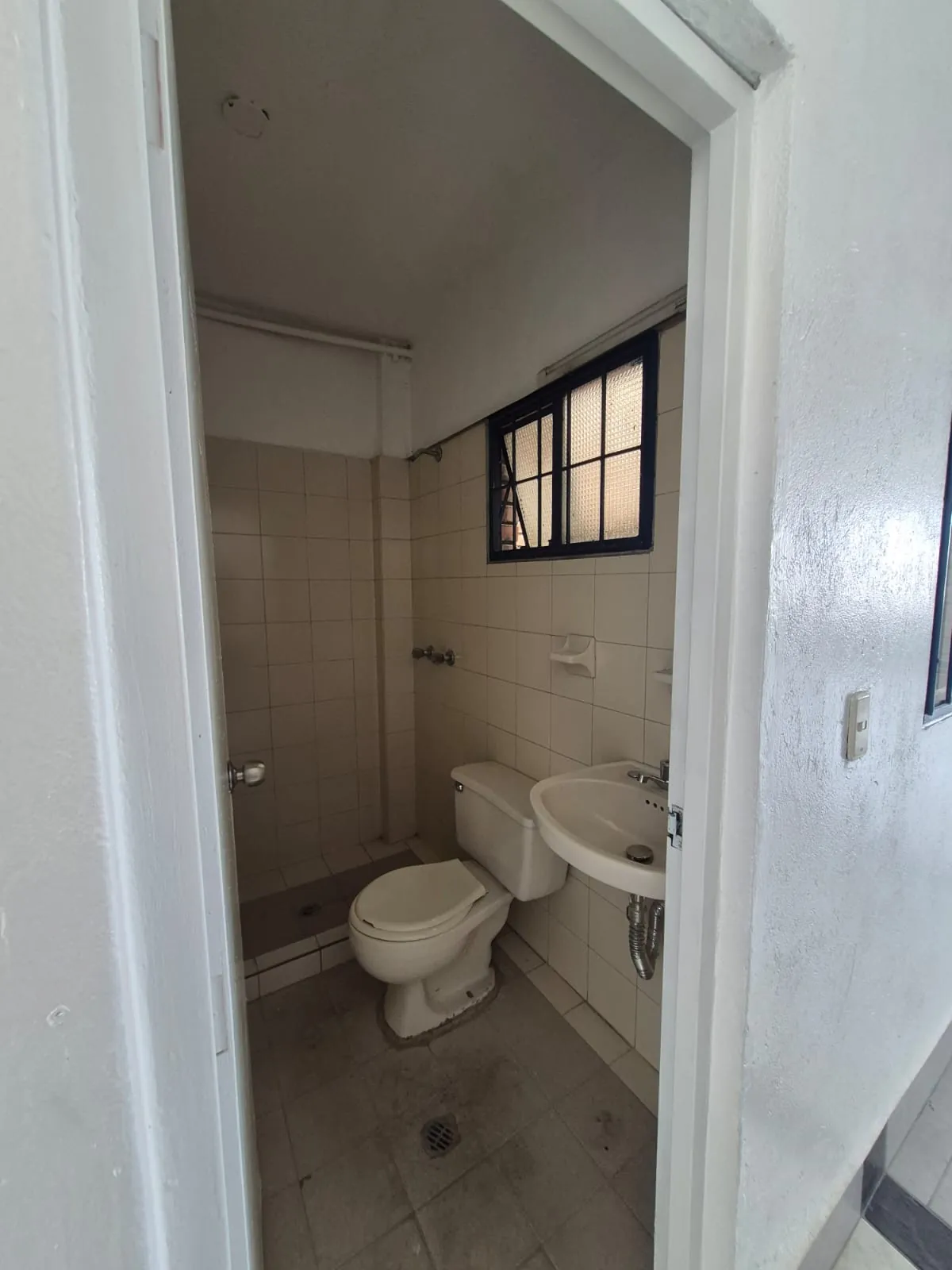 Local en Arriendo en Villa Mayor, Bogotá ciudad, 98,0 m² (foto 5) — CREBI
