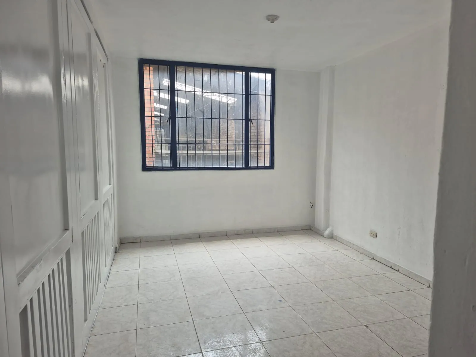 Local en Arriendo en Villa Mayor, Bogotá ciudad, 98,0 m² (foto 4) — CREBI