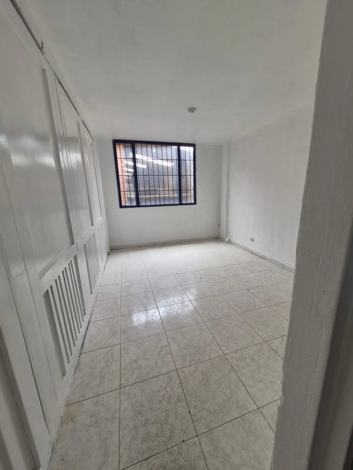 Local en Arriendo en Villa Mayor, Bogotá ciudad, 98,0 m² (foto 3) — CREBI