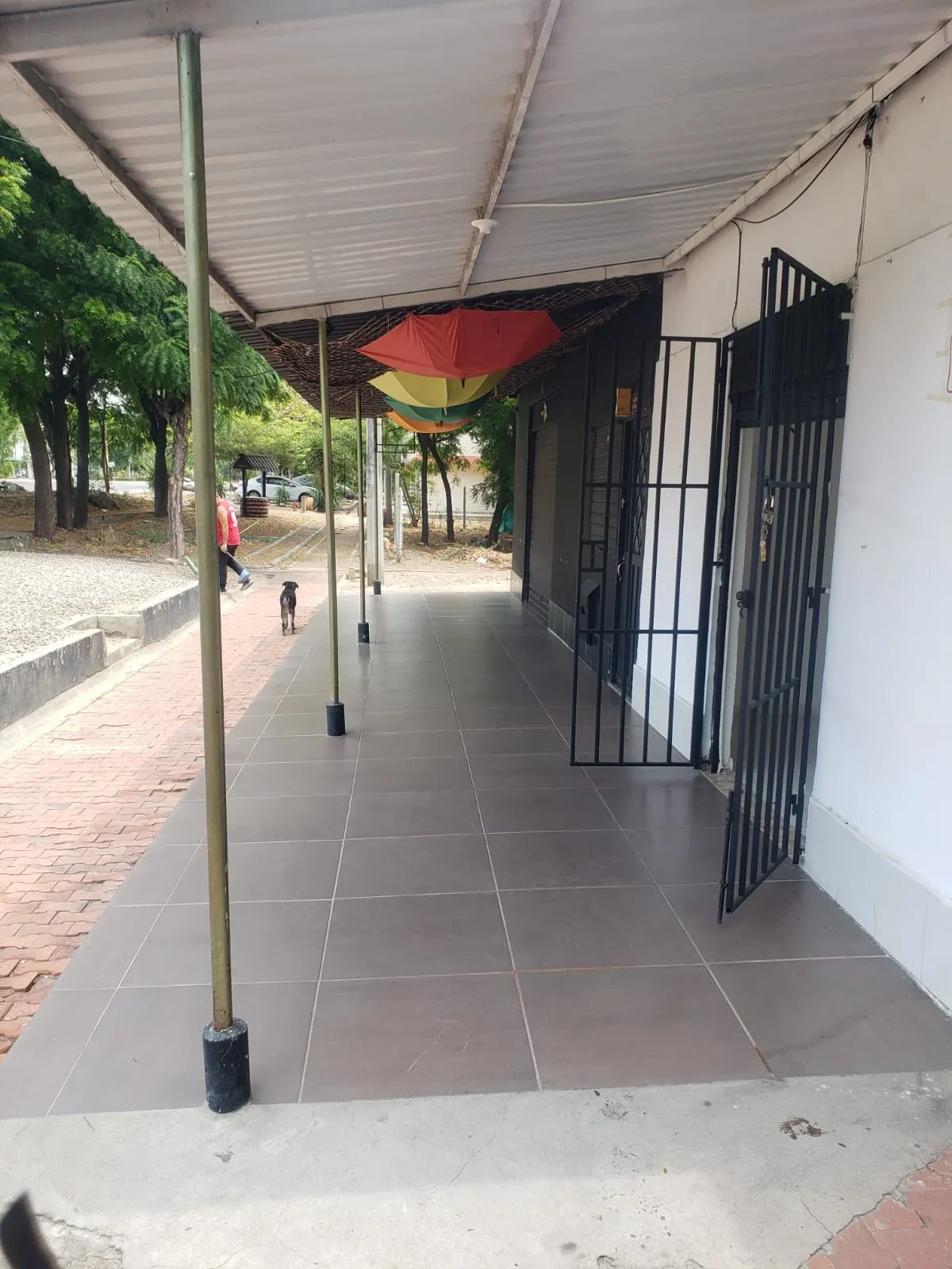Local en Arriendo en Comuna 3, Girardot, 14,0 m² (foto 6) — CREBI