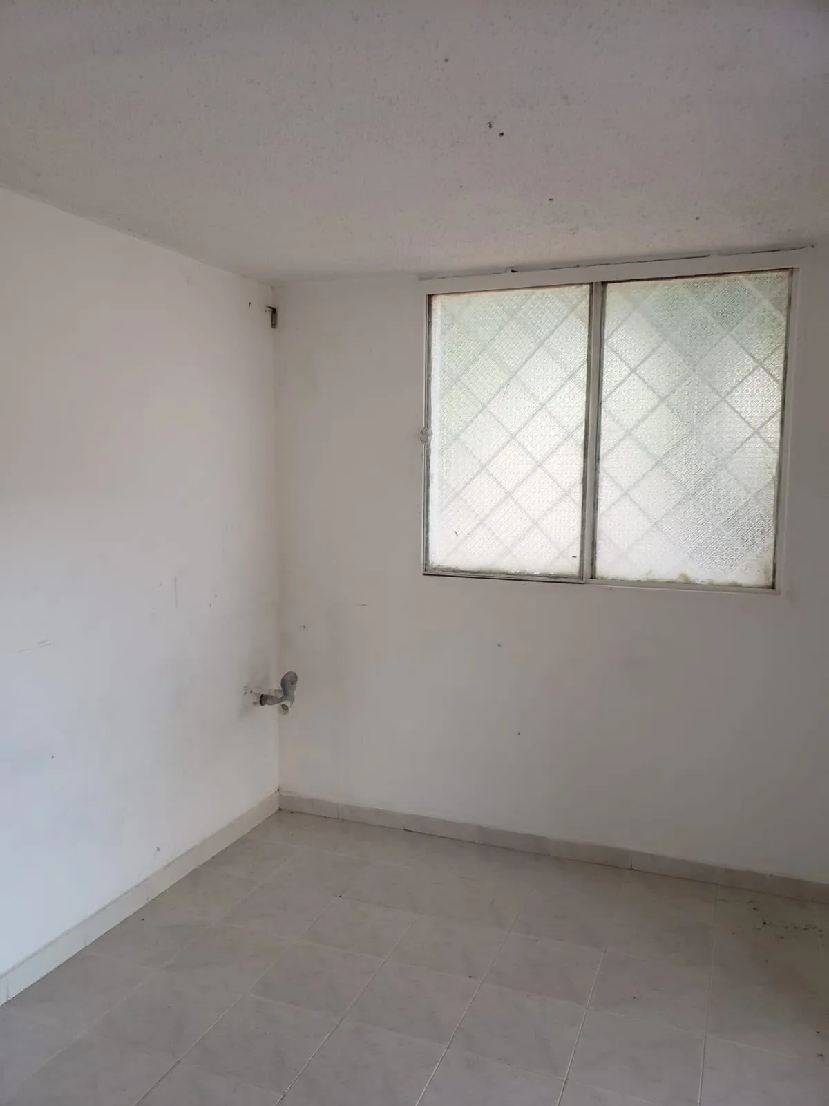Local en Arriendo en Comuna 3, Girardot, 14,0 m² (foto 2) — CREBI