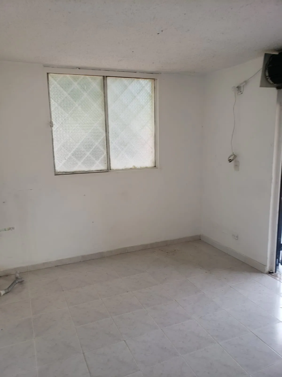 Local en Arriendo en Comuna 3, Girardot, 14,0 m² (foto 5) — CREBI