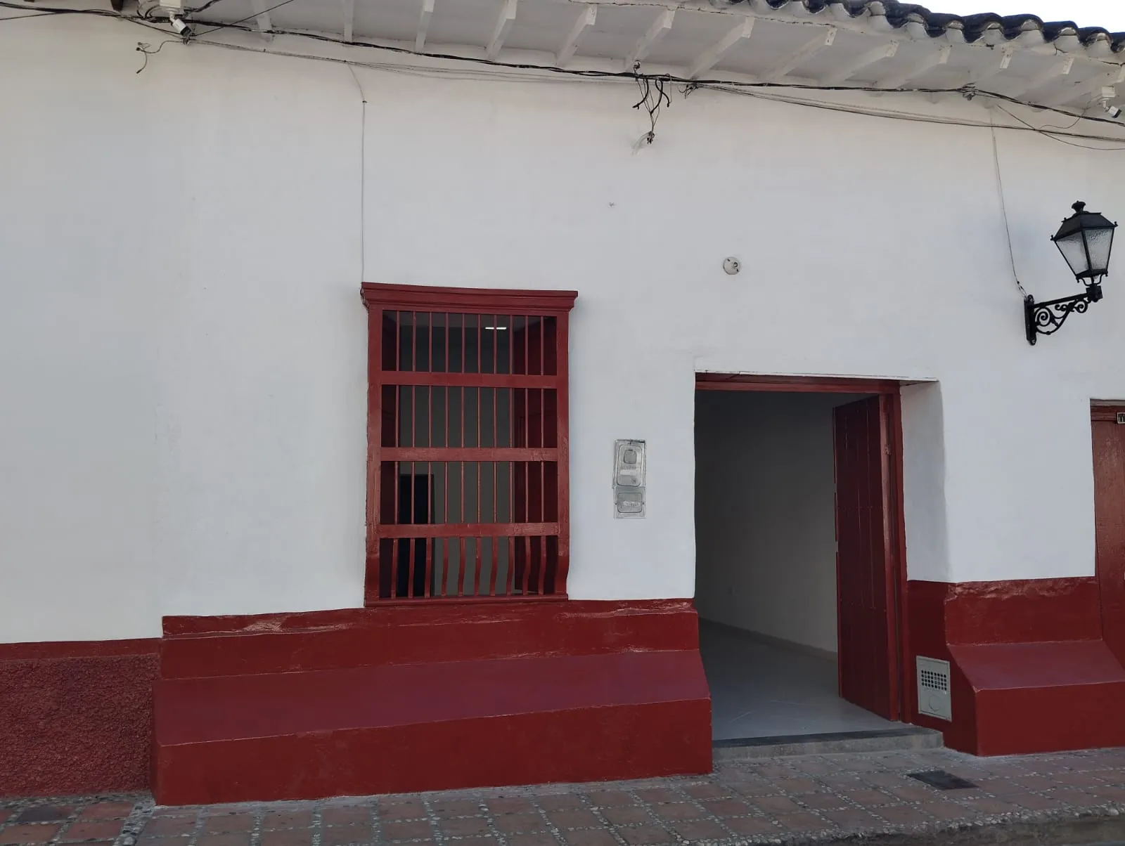 Local en Arriendo en Calle 9, Santa Fé de Antioquia, 97,0 m² — CREBI
