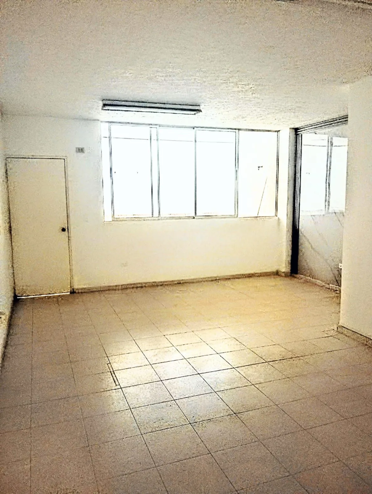 Oficina  en Arriendo - Estación MIO - Las Américas, MIO Avenida 3 Norte, San Vicente, Versalles, Comuna 2, Cali ciudad, Cali, Sur, Valle del Cauca, RAP Pacífico, 760046, Colombia, 43,0 m² (foto 2) — CREBI