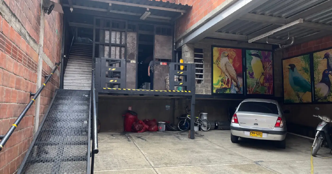 Bodega en Venta - San Nicolas, Calle 17, 1181,0 m² (foto 8) — CREBI