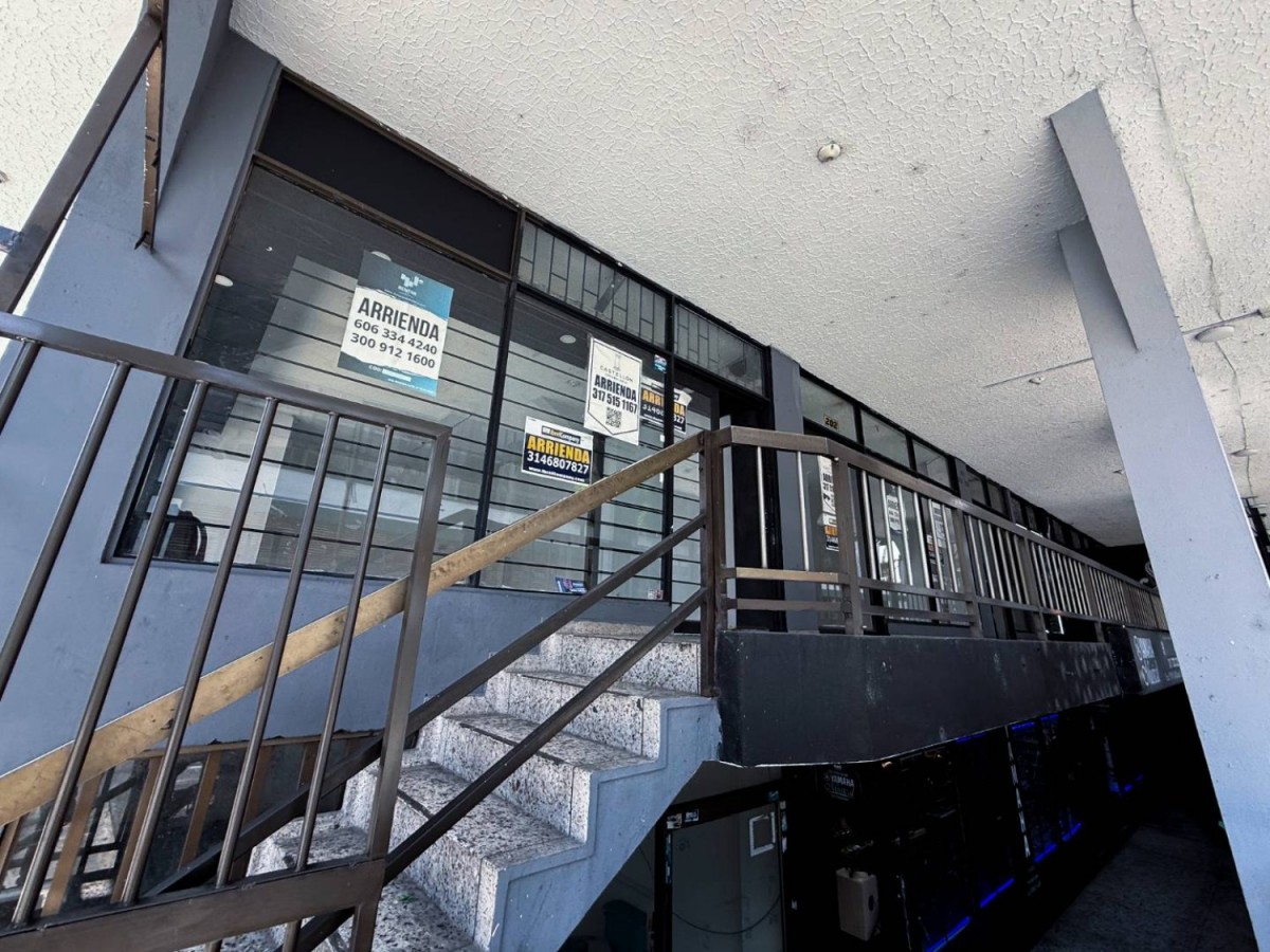 Local en Arriendo - Centro, Carrera 8, 30,0 m² (foto 2) — CREBI