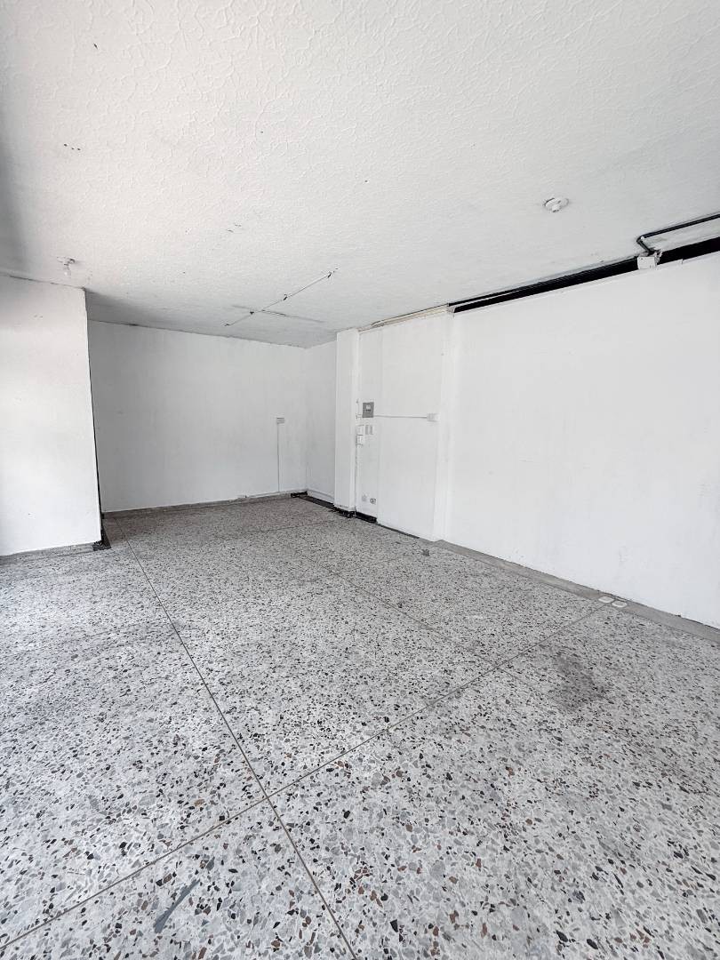 Local en Arriendo - Centro, Carrera 8, 30,0 m² (foto 3) — CREBI