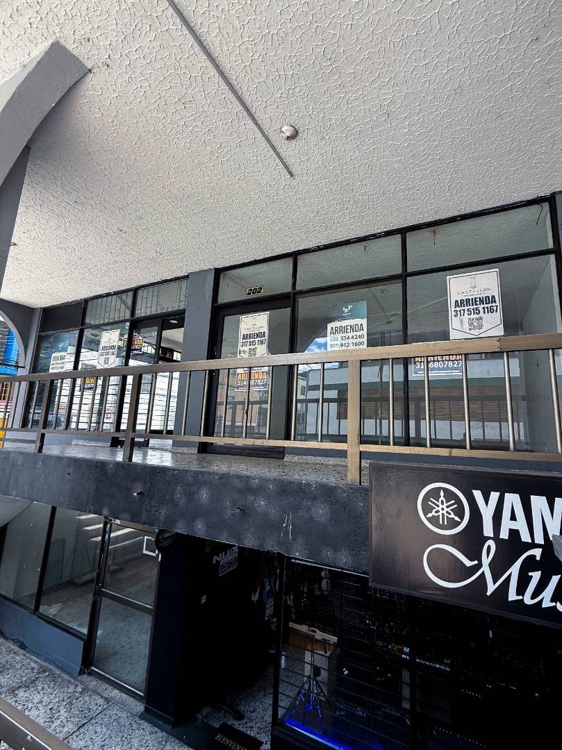 Local en Arriendo - Centro, Carrera 8, 30,0 m² — CREBI