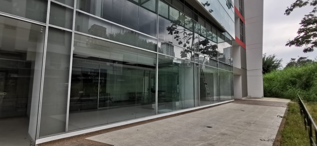 Local en Arriendo - Pinares de San Martin, Pinares de San Martín, Calle 8, 140,0 m² (foto 3) — CREBI