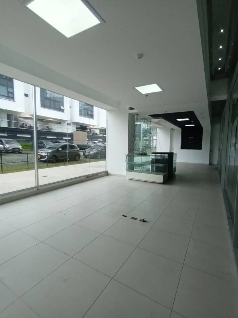 Local en Arriendo - Pinares de San Martin, Pinares de San Martín, Calle 8, 140,0 m² (foto 4) — CREBI