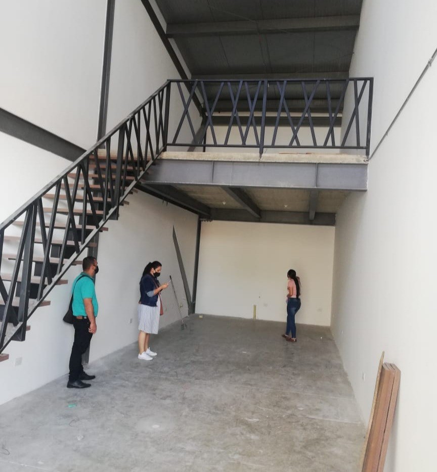 Local en Venta - , 75,0 m² (foto 2) — CREBI