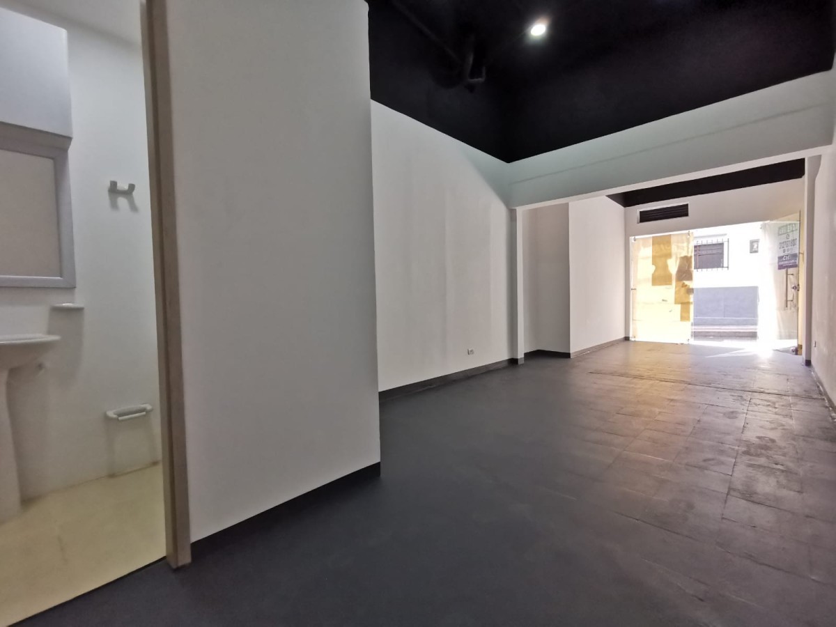 Local en Arriendo - Corocito, Calle 8, 35,0 m² (foto 2) — CREBI