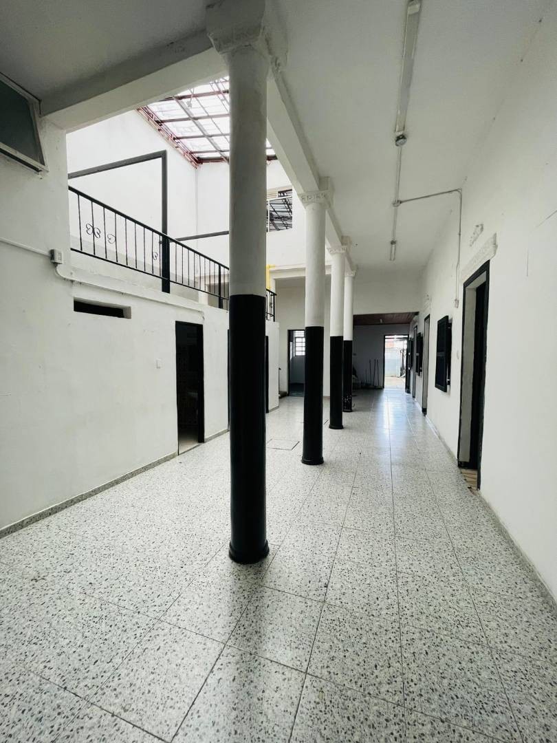 Local en Arriendo - Sector Galeria Central, Calle 17, 620,0 m² (foto 2) — CREBI