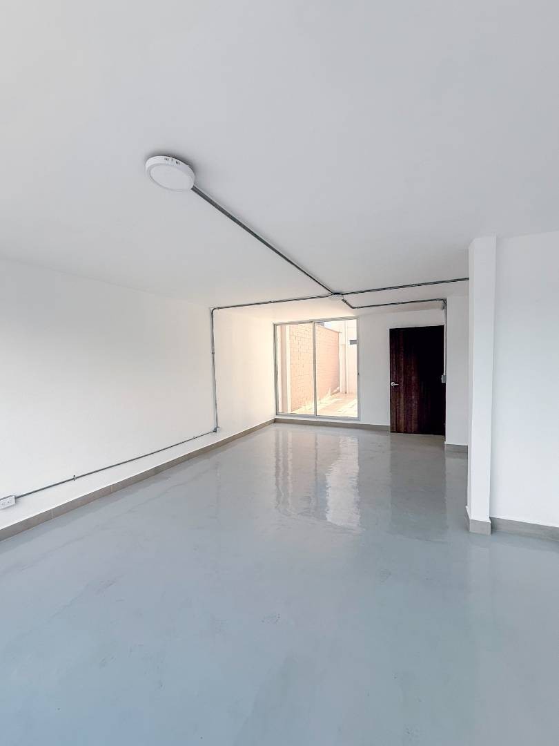 Local en Arriendo - San Jose, Calle 12, 379,0 m² (foto 12) — CREBI
