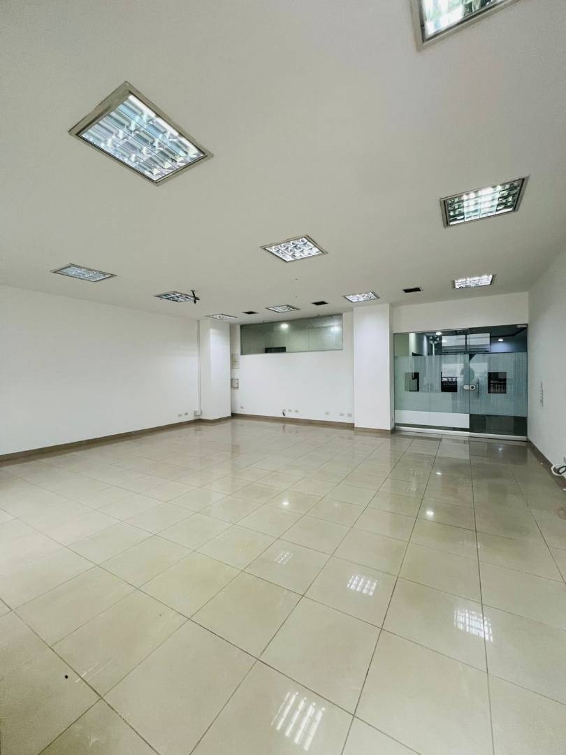 Oficina  en Arriendo - Sector Plaza de Bolivar, Sector Galeria Central, Carrera 7, 57,0 m² — CREBI