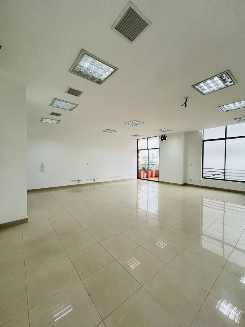Oficina  en Arriendo - Sector Plaza de Bolivar, Sector Galeria Central, Carrera 7, 57,0 m² (foto 4) — CREBI