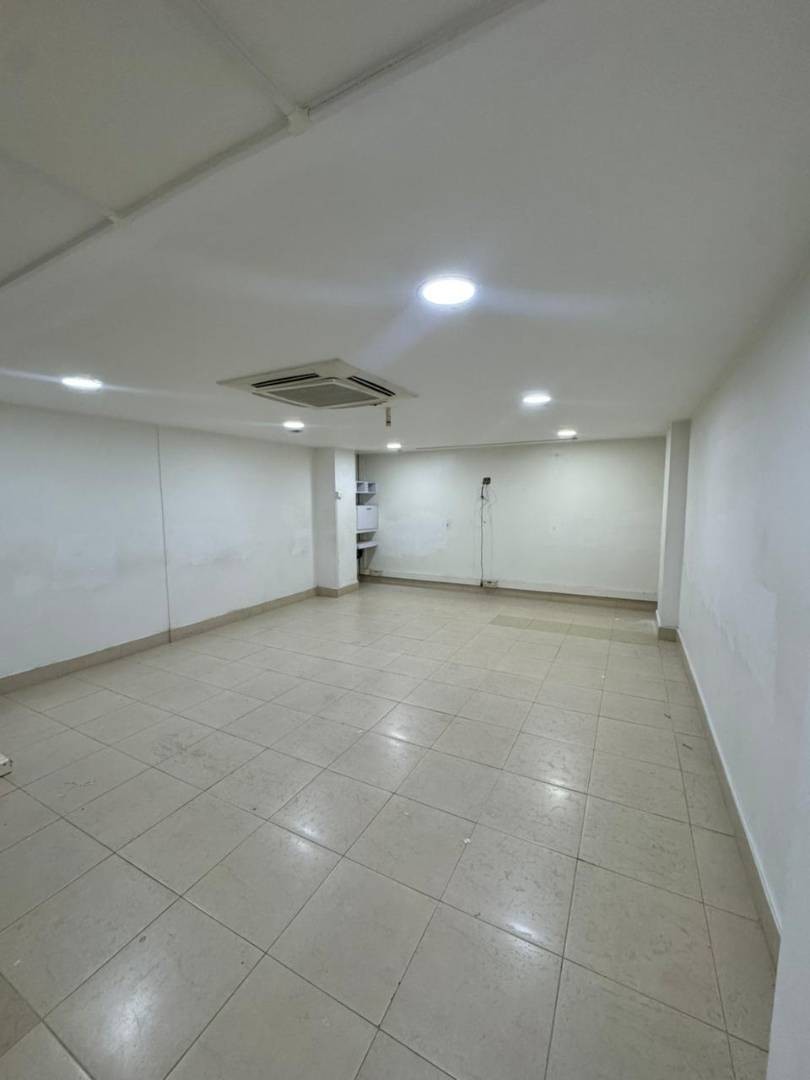 Local en Arriendo - Sector Plaza de Bolivar, Centro, Calle 19, 579,0 m² (foto 3) — CREBI