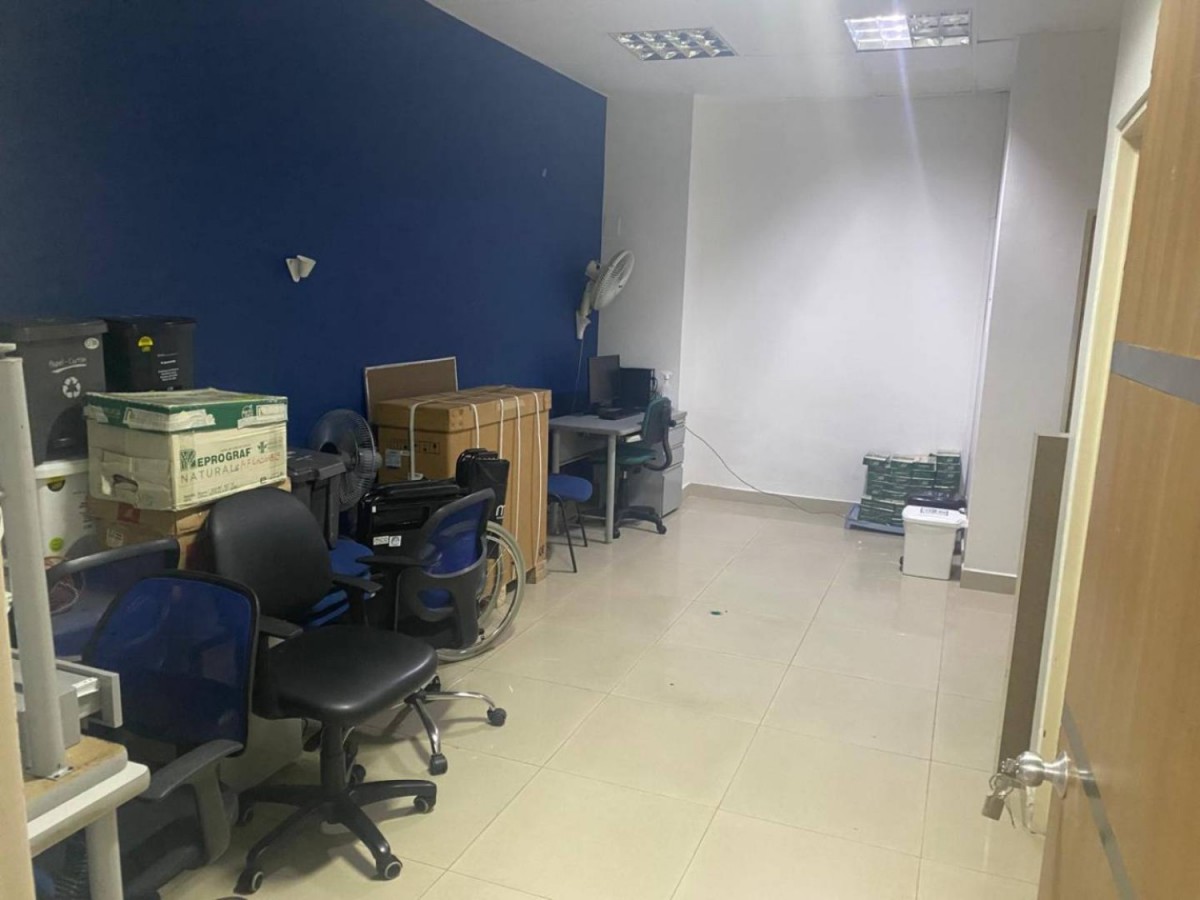 Local en Arriendo - Los Alpes, 1000,0 m² (foto 13) — CREBI
