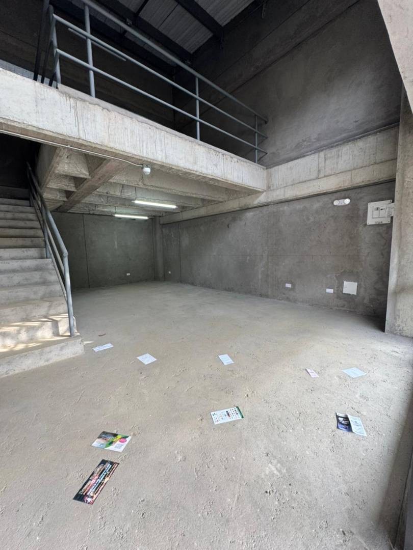 Local en Venta - Comuna Olímpica, Avenida de las Américas, 63,15 m² (foto 2) — CREBI